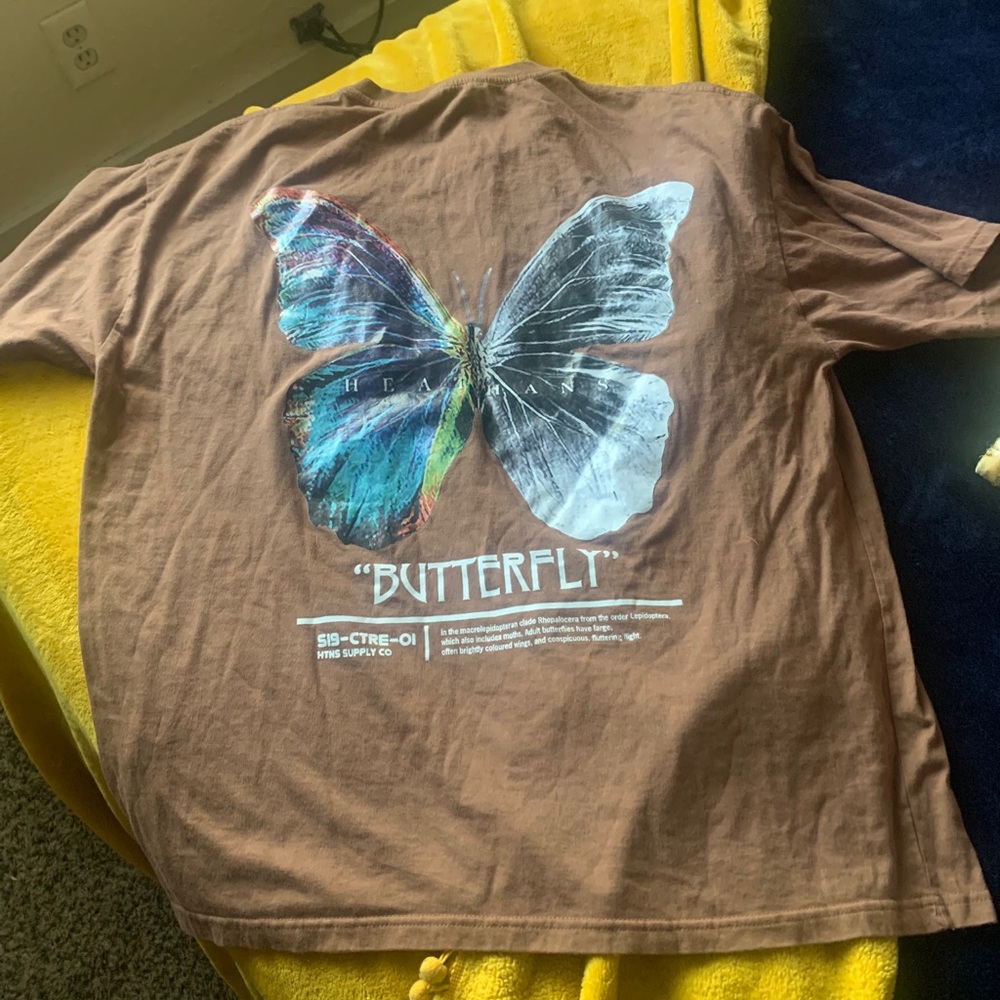 Brown graphic tee